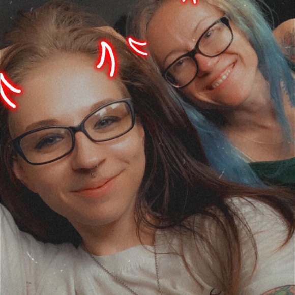 Meet your Posher, Lynzi - Picture 2 of 14